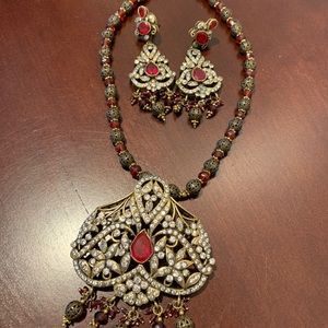 Heavy jewellery set / necklace+earrings